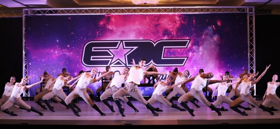 Glen dancers competing